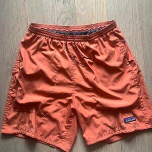 Patagonia Baggies - Medium - Orange - Workout Shorts